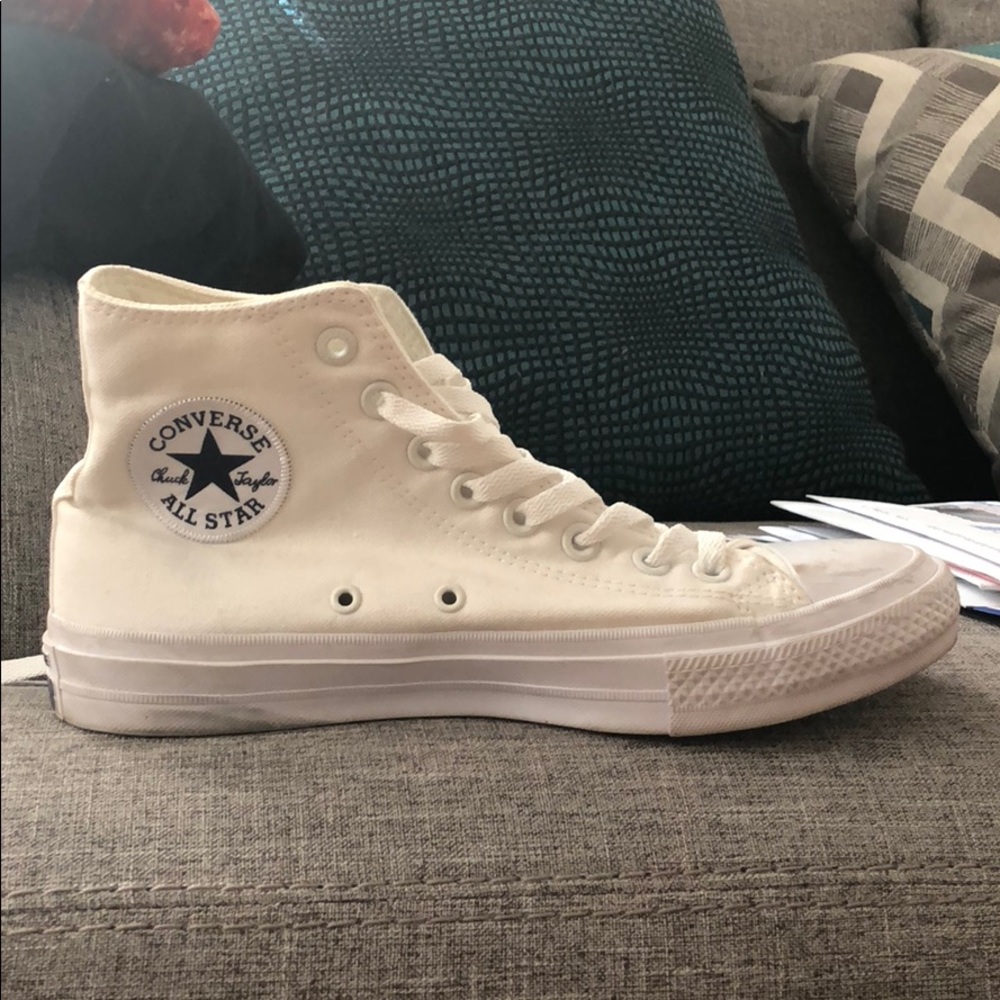 High Top Converse ALL White